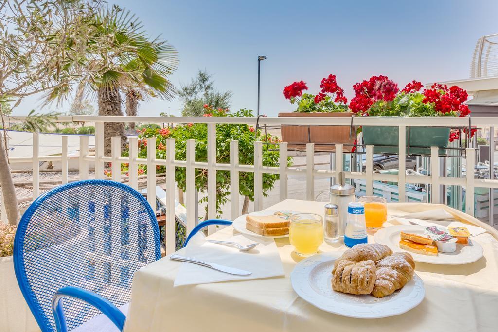Hotel Garni' Serena Caorle Exterior photo