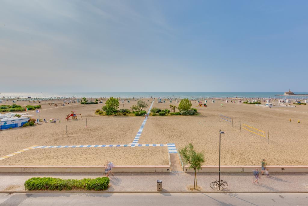Hotel Garni' Serena Caorle Exterior photo
